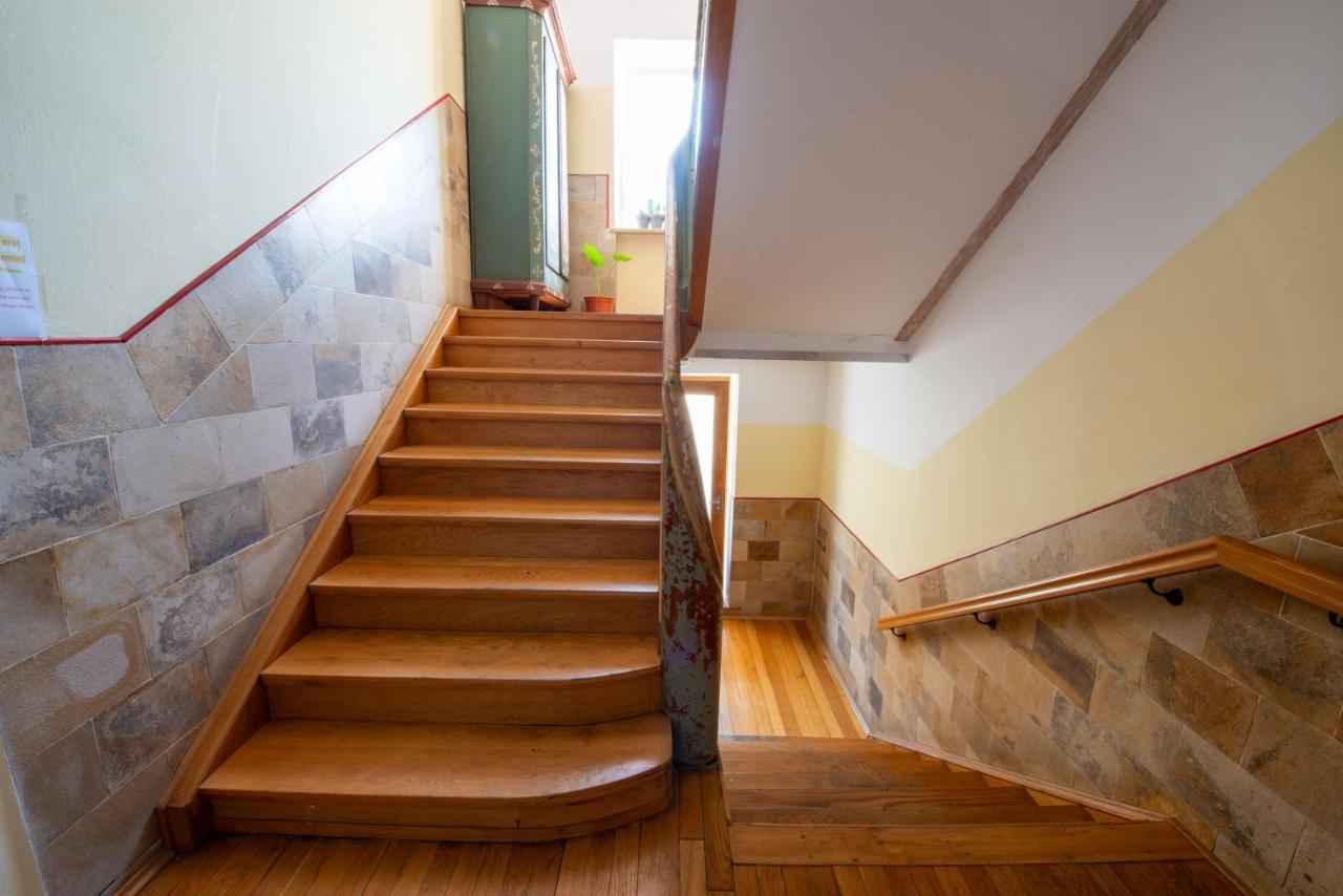 Bessa Homes 6 Personen 2 Schlafzimmer, 3 King Size, Betten, Balkon, Kueche Haag in Oberbayern Экстерьер фото