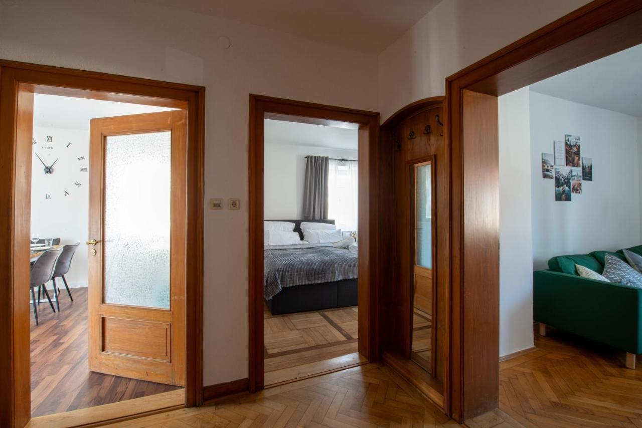 Bessa Homes 6 Personen 2 Schlafzimmer, 3 King Size, Betten, Balkon, Kueche Haag in Oberbayern Экстерьер фото